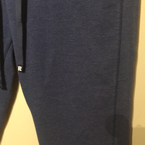 Roots blue mid length active pants. - Picture 11 of 11